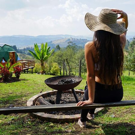 Villa Glamping - Domo el Frailejón con Jacuzzi Villapinzon Exterior foto